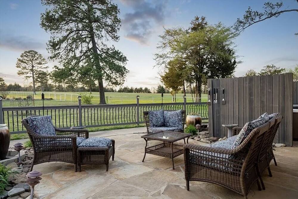 Photo of Outdoor in Cecil