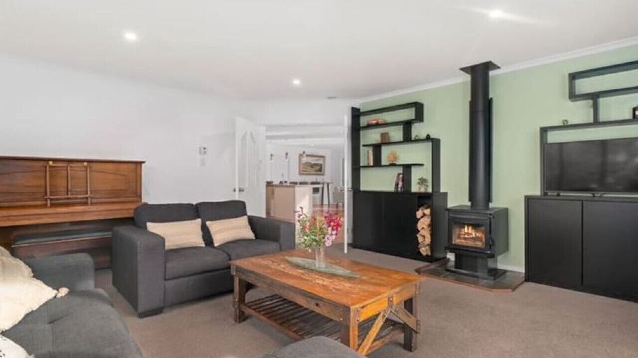 Photo of Livingroom in Arthur's Point