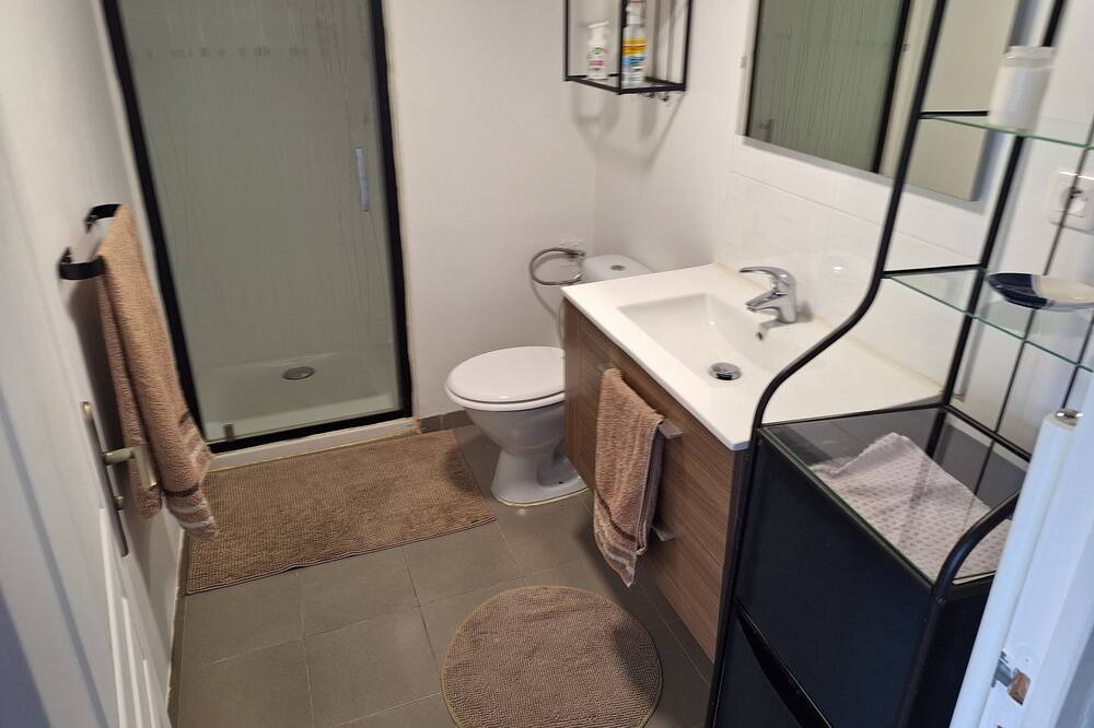 Photo of Bathroom in Tremblay-en-France