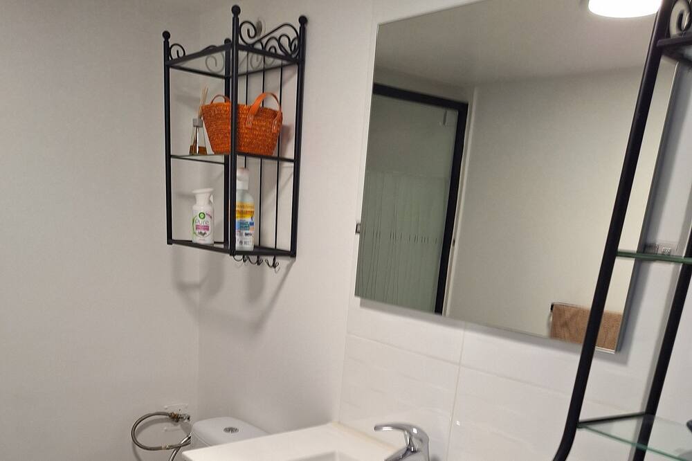Photo of Bathroom in Tremblay-en-France