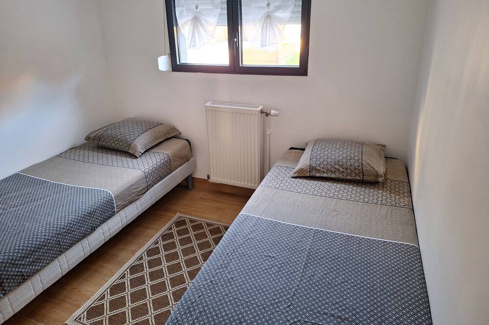 Photo of Bedroom in Tremblay-en-France
