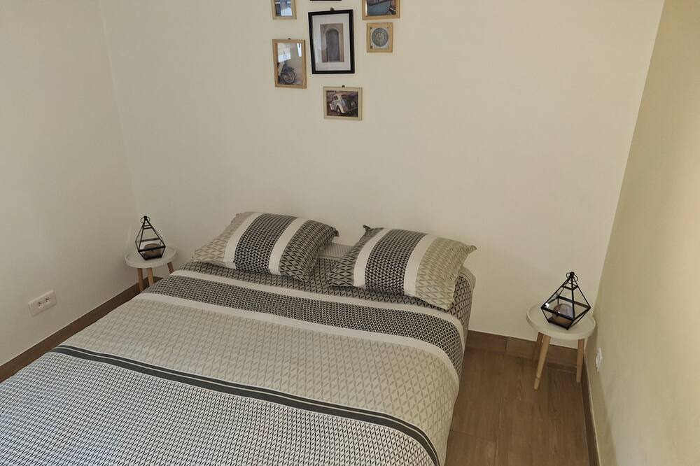Photo of Bedroom in Tremblay-en-France