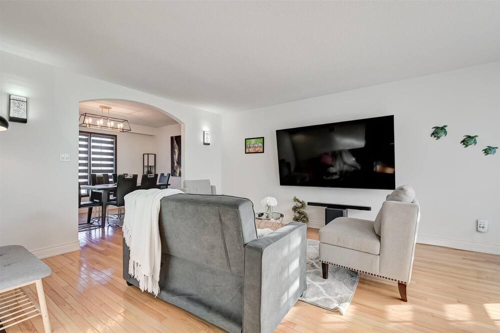 Photo of Livingroom in Markham