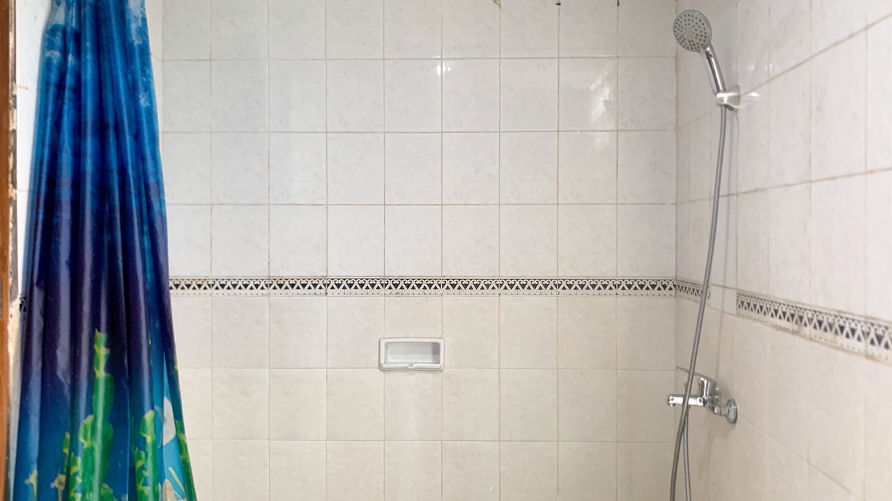 Photo of Bathroom in Gambir