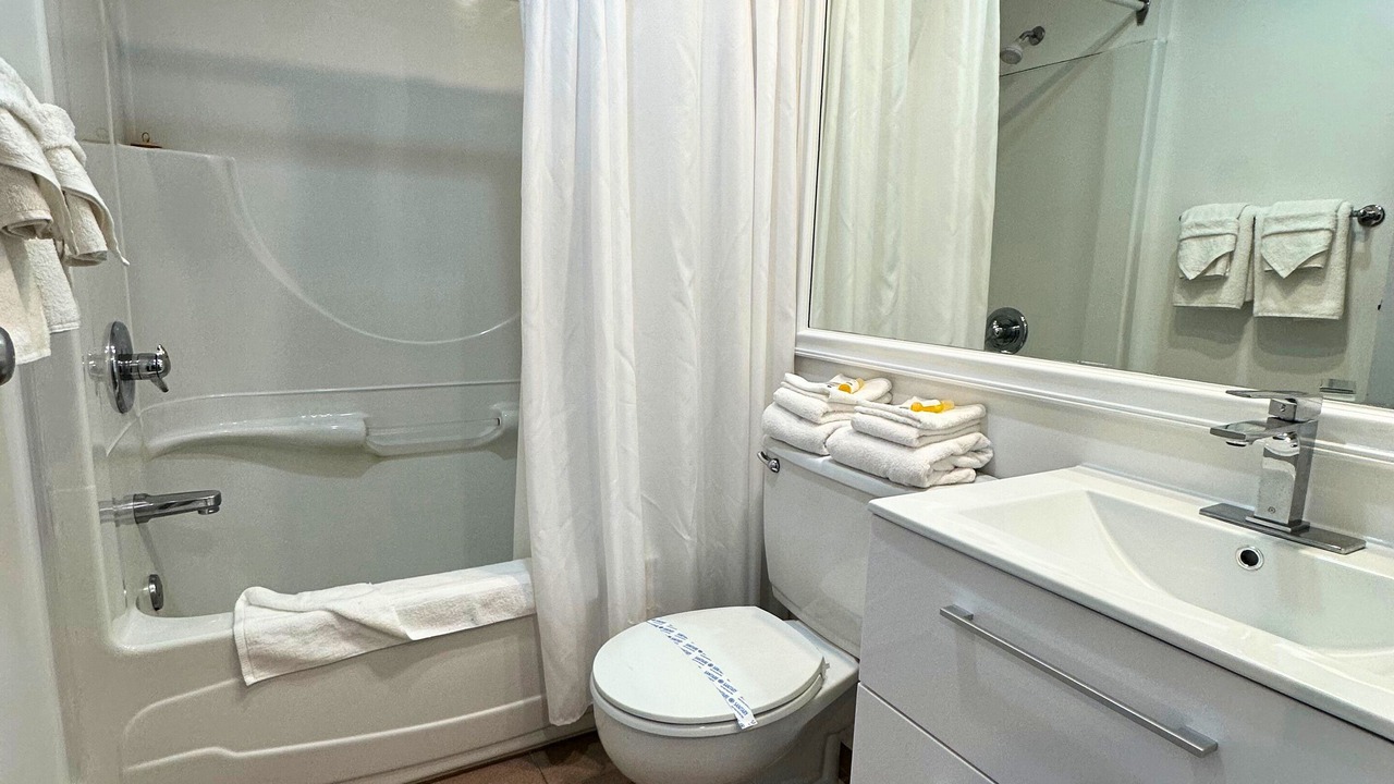 Photo of Bathroom in Yamachiche