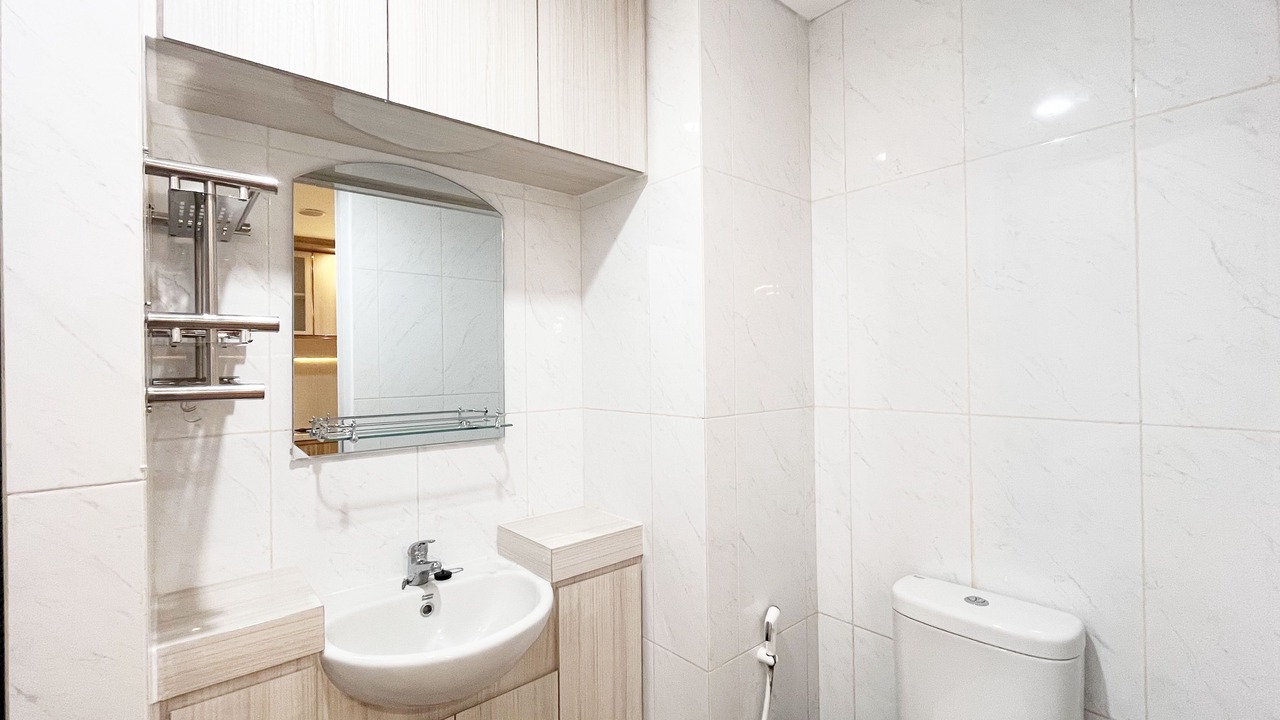Photo of Bathroom in Biringkanya