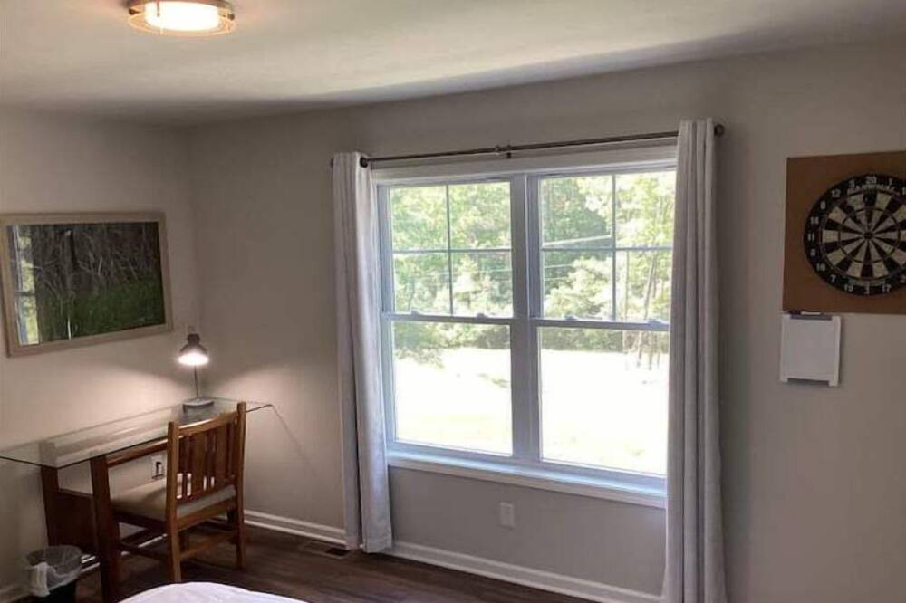 Photo of Bedroom in Holcomb