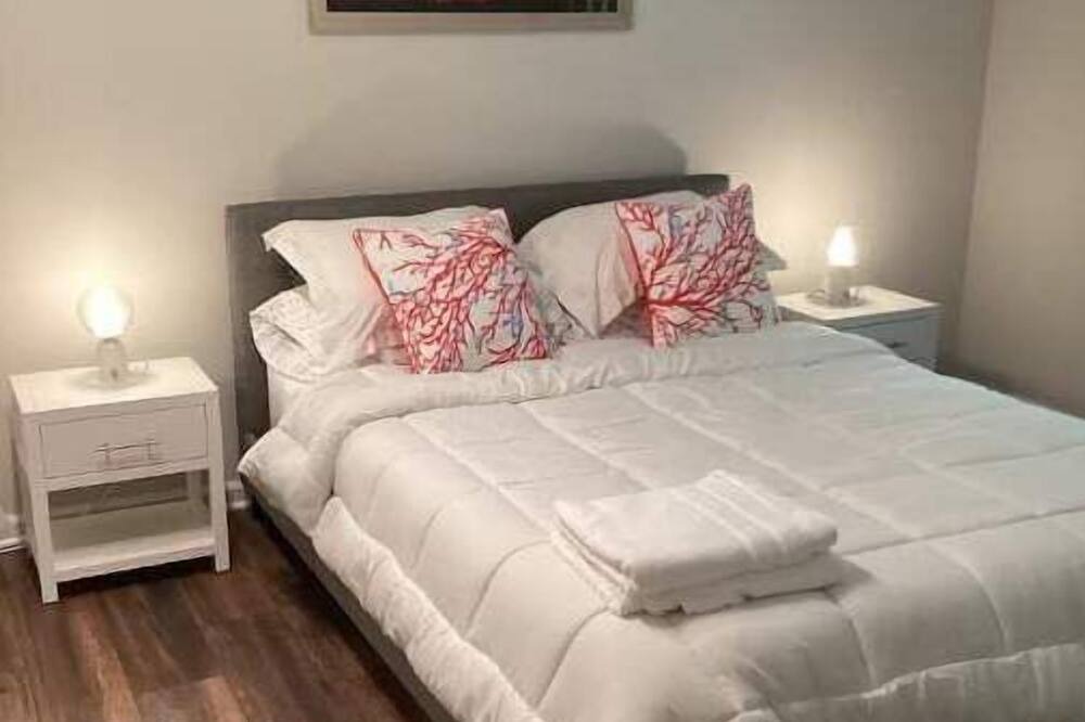 Photo of Bedroom in Holcomb