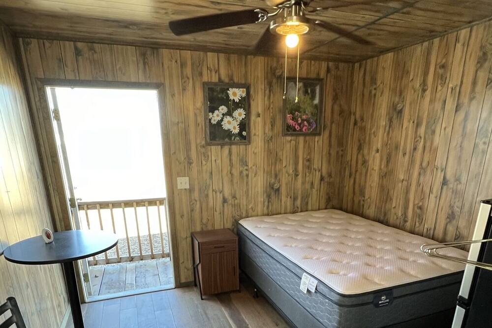 Photo of Bedroom in Crane