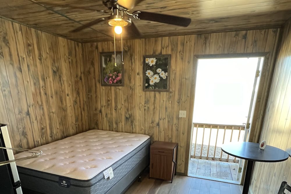Photo of Bedroom in Crane