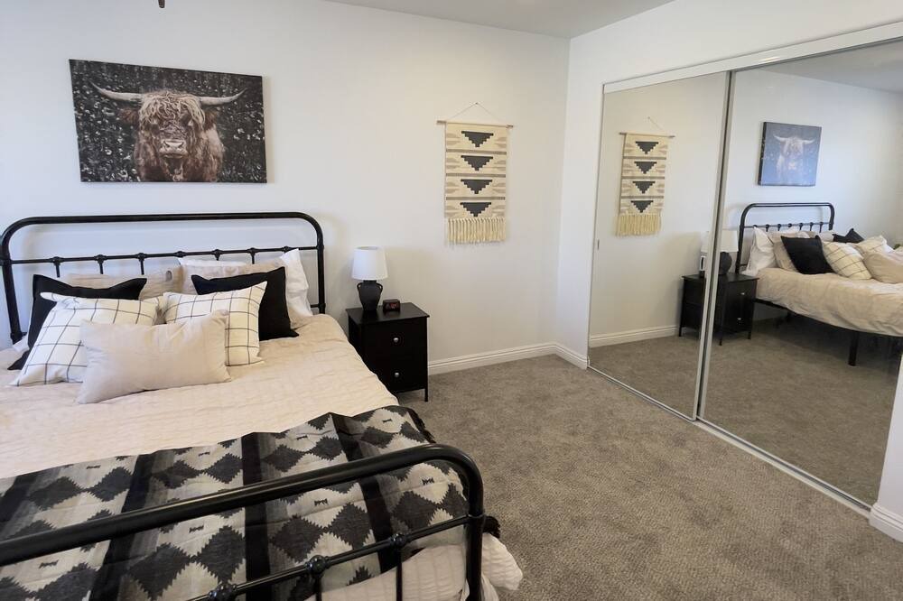 Photo of Bedroom in Lander