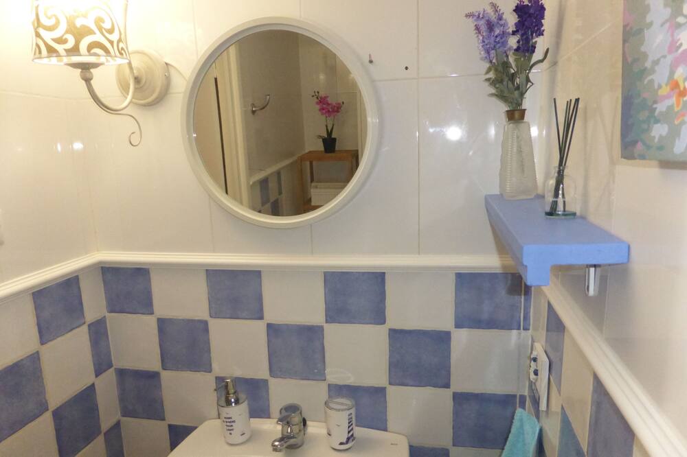 Photo of Bathroom in Miami Platja