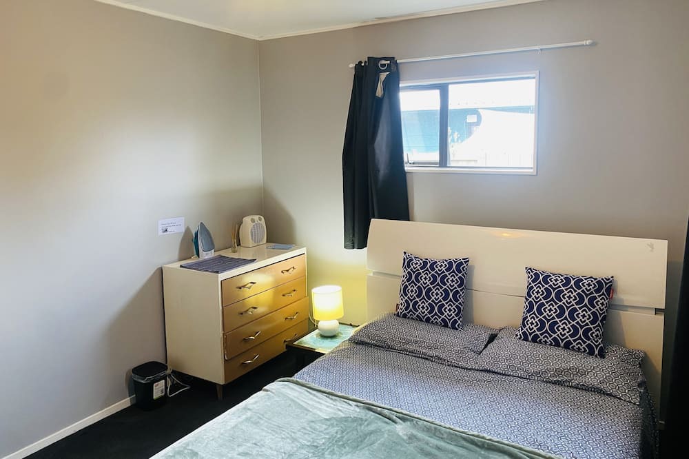 Photo of Bedroom in Ohinemutu