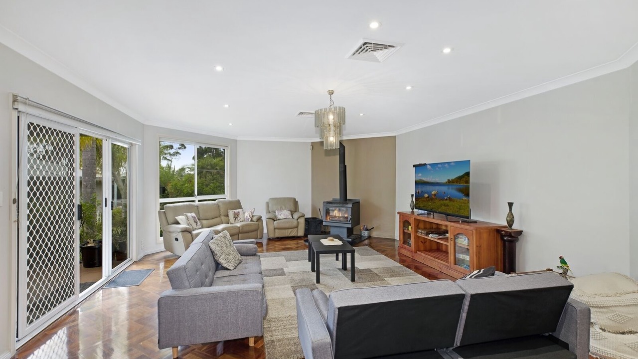 Photo of Livingroom in Jilliby