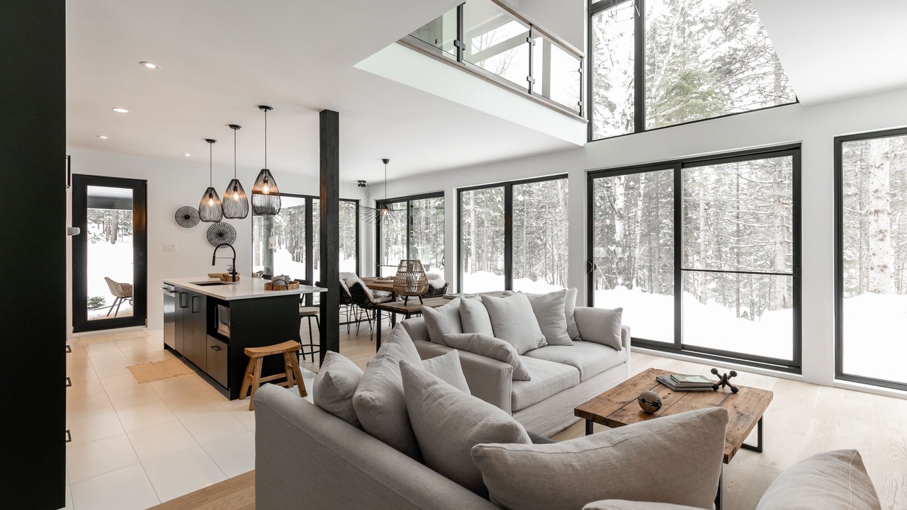 Photo of Livingroom in Morin Heights