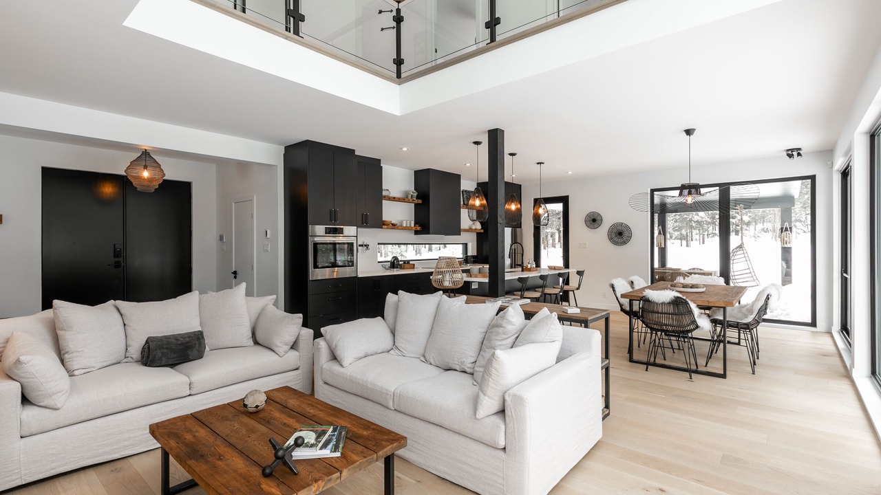 Photo of Livingroom in Morin Heights