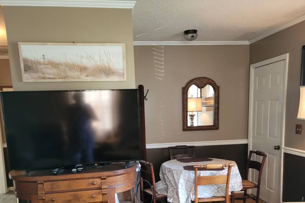 Photo of Livingroom in Pinetown