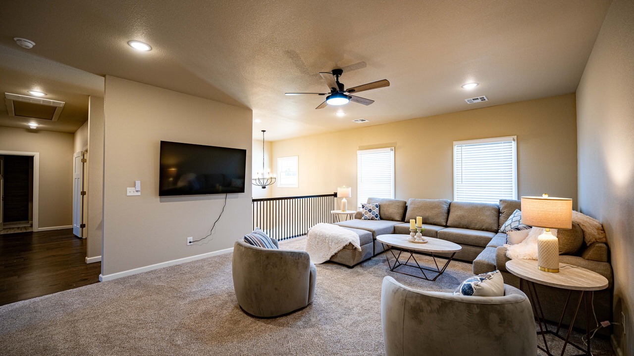 Photo of Livingroom in Jenks