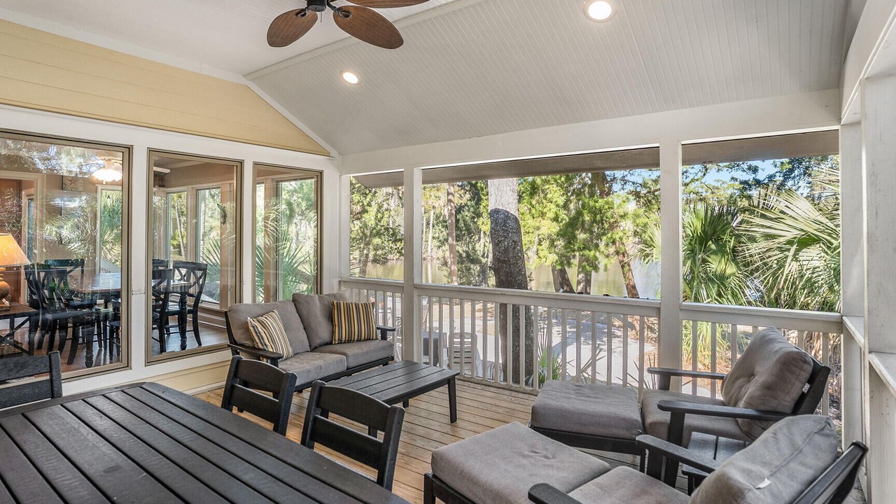 Photo of Patio Balcony in Blue Heron Lake