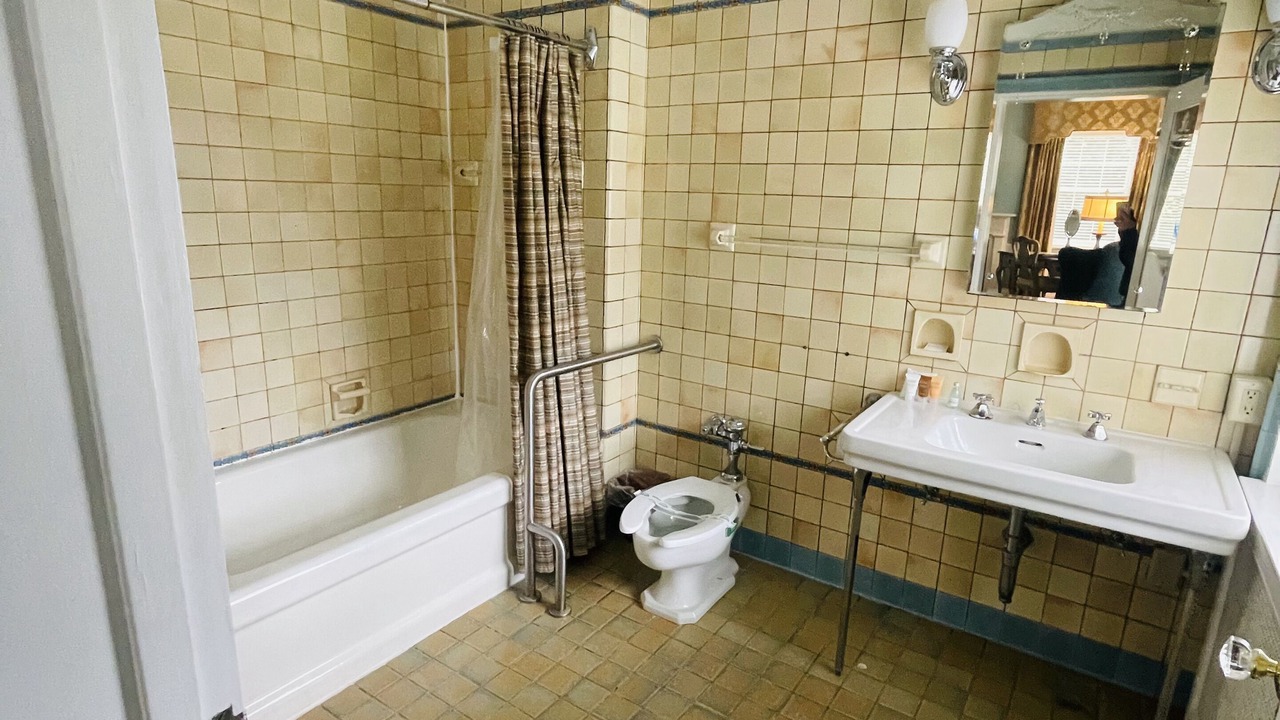 Photo of Bathroom in Clemmons