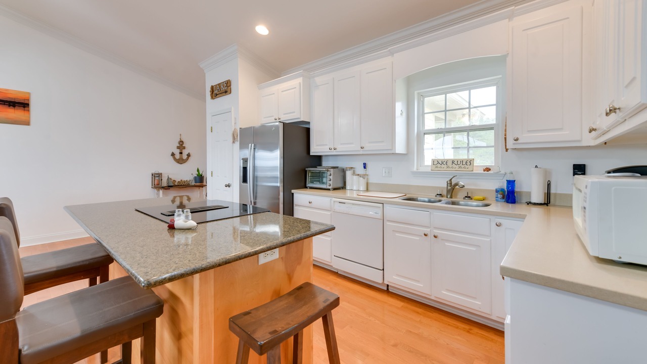 Photo of Kitchen in Cobb