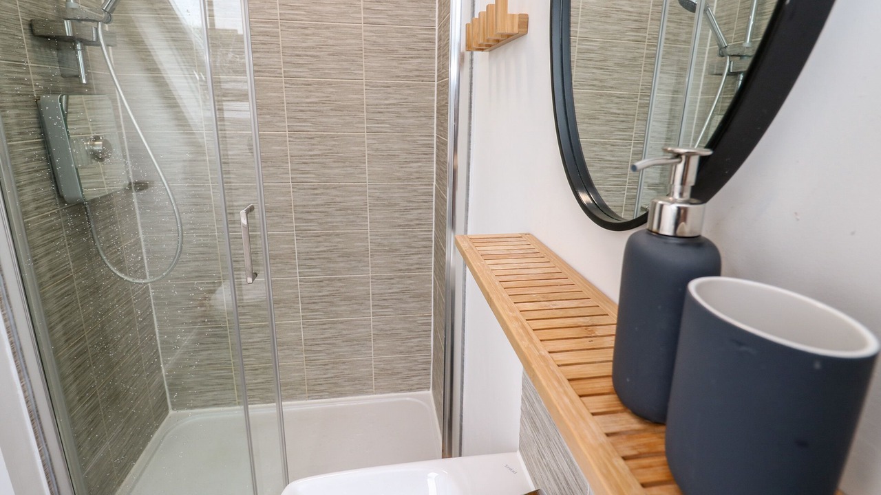 Photo of Others in Mabe