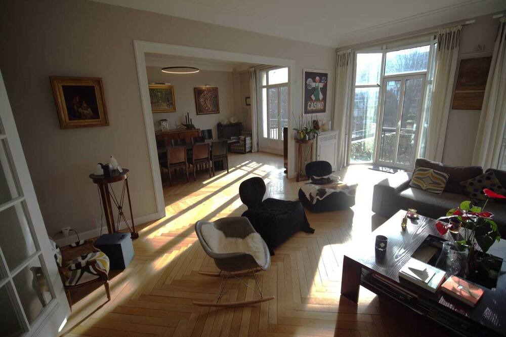 Photo of Others in Neuilly-sur-Seine