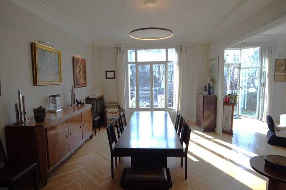 Photo of Livingroom in Neuilly-sur-Seine