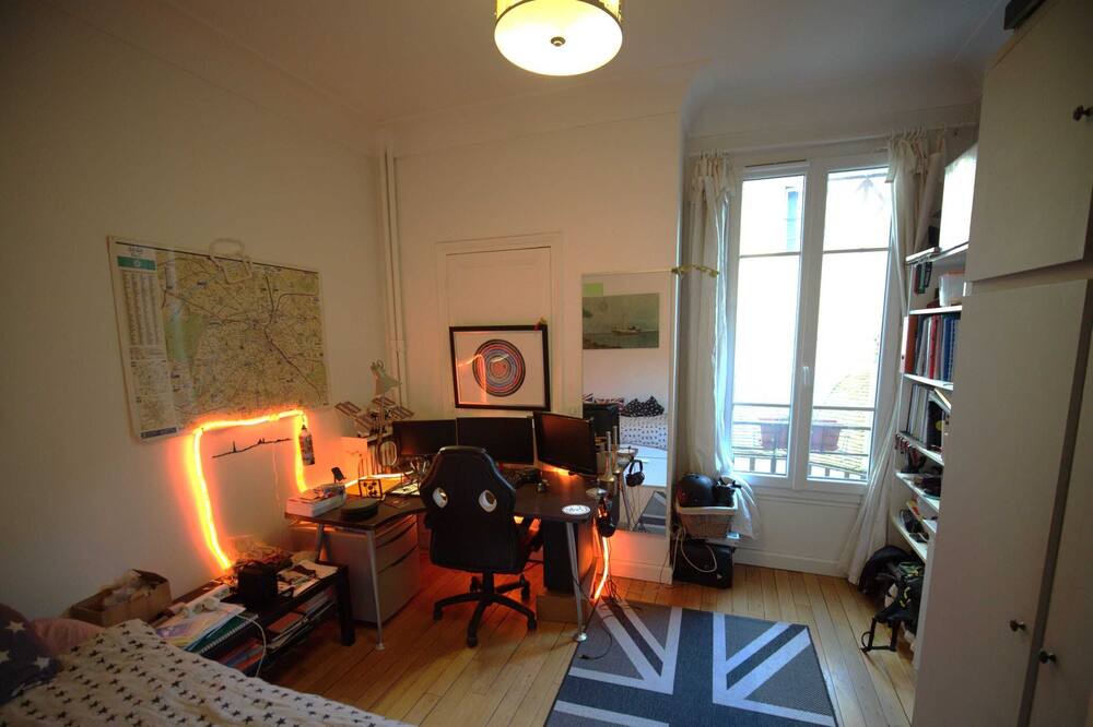 Photo of Others in Neuilly-sur-Seine