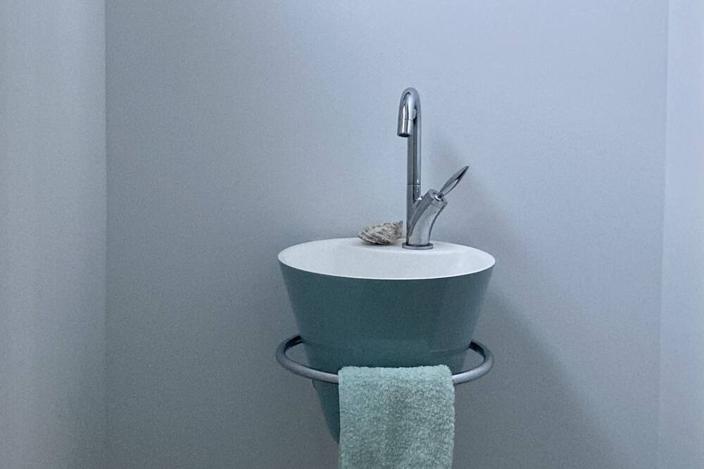 Photo of Bathroom in Port de la Selva