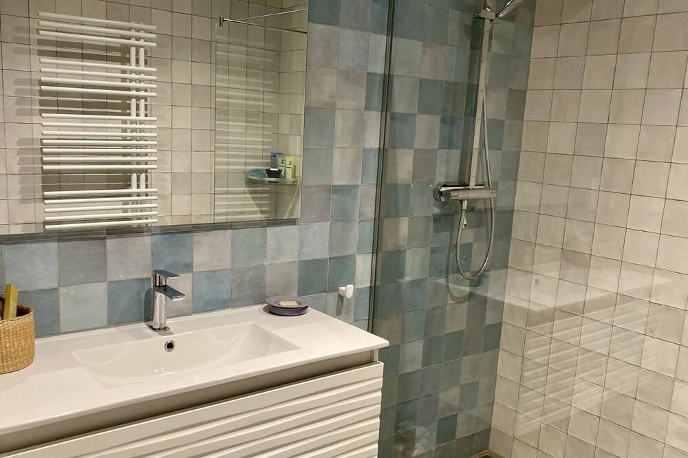 Photo of Bathroom in Port de la Selva