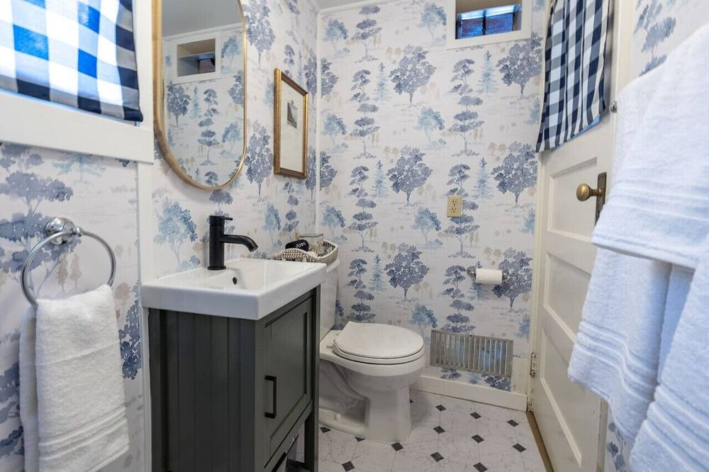 Photo of Others in Greenbank