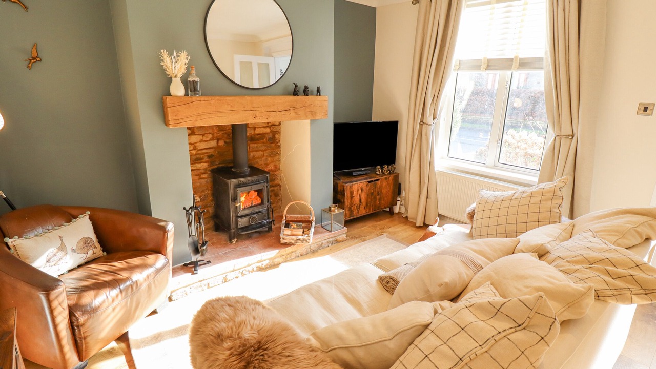 Photo of Livingroom in South Cave