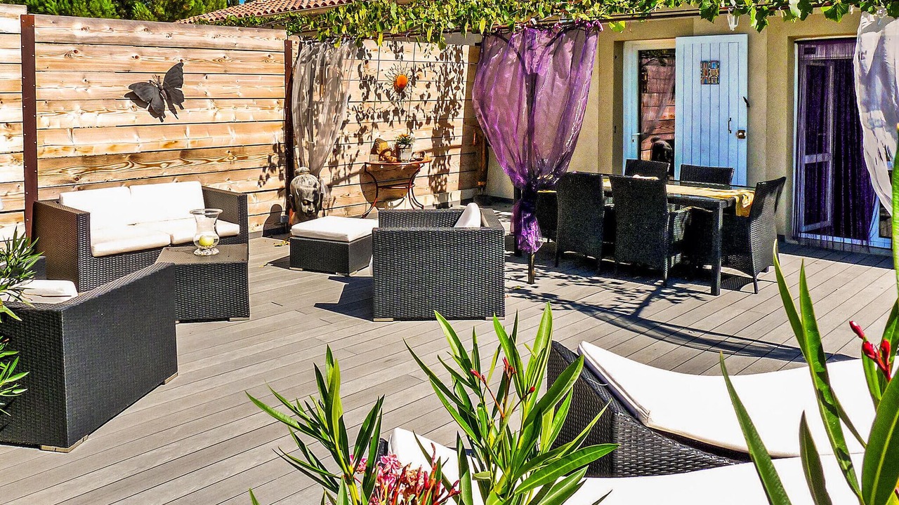 Photo of Outdoor in Tavel
