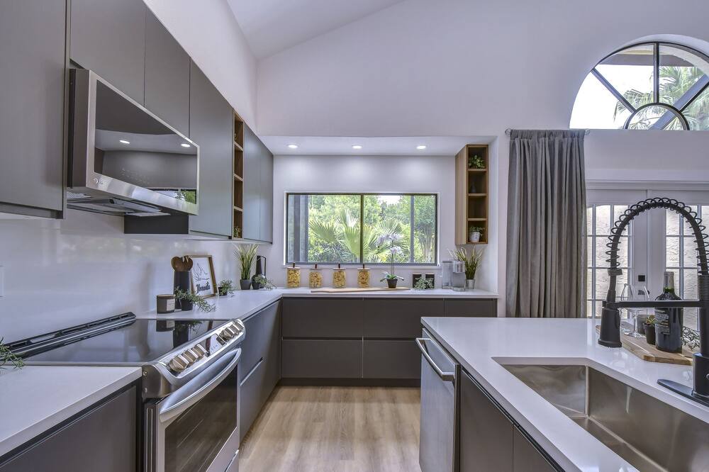 Photo of Kitchen in Saddlebrook
