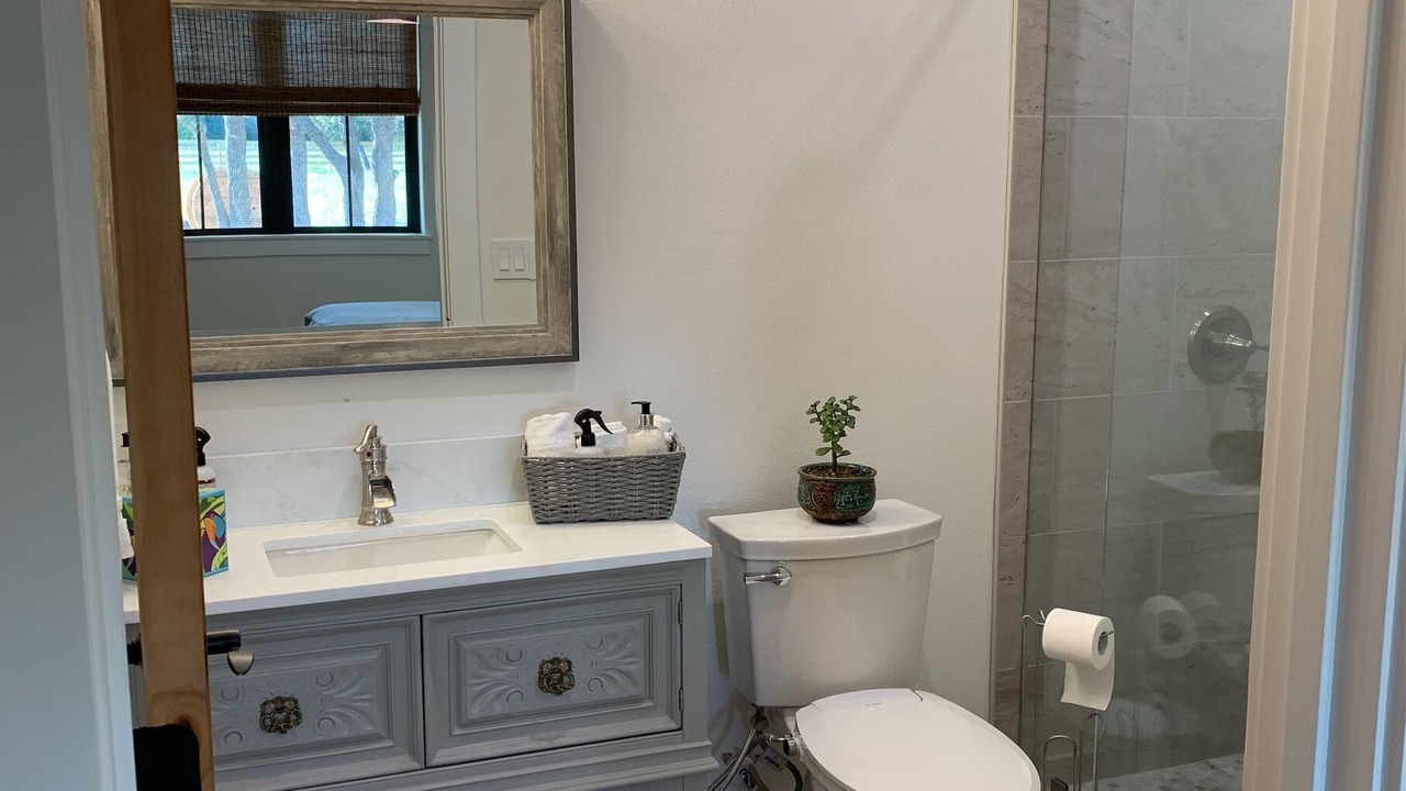 Photo of Bathroom in Carmine