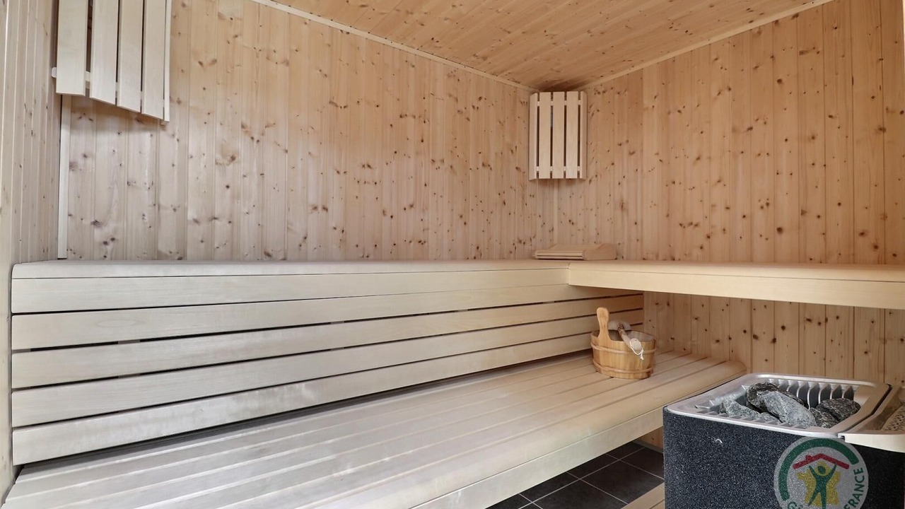 Photo of Others in Cogles