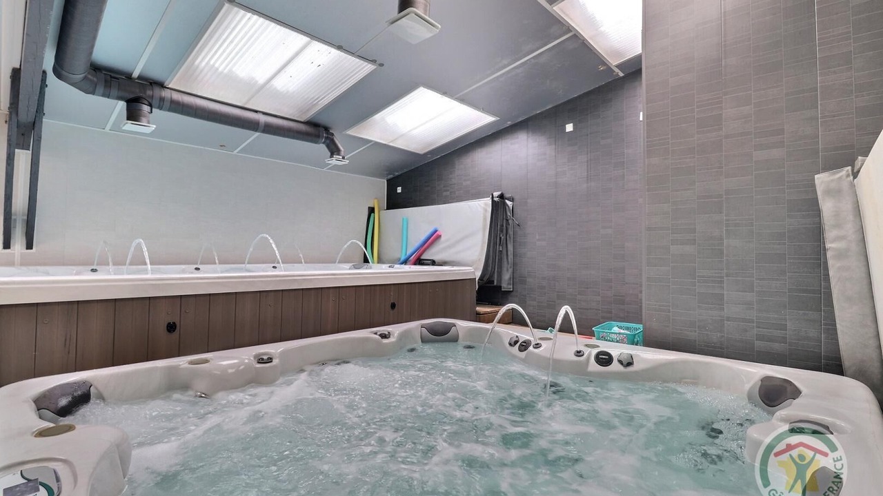 Photo of Outdoor in Cogles