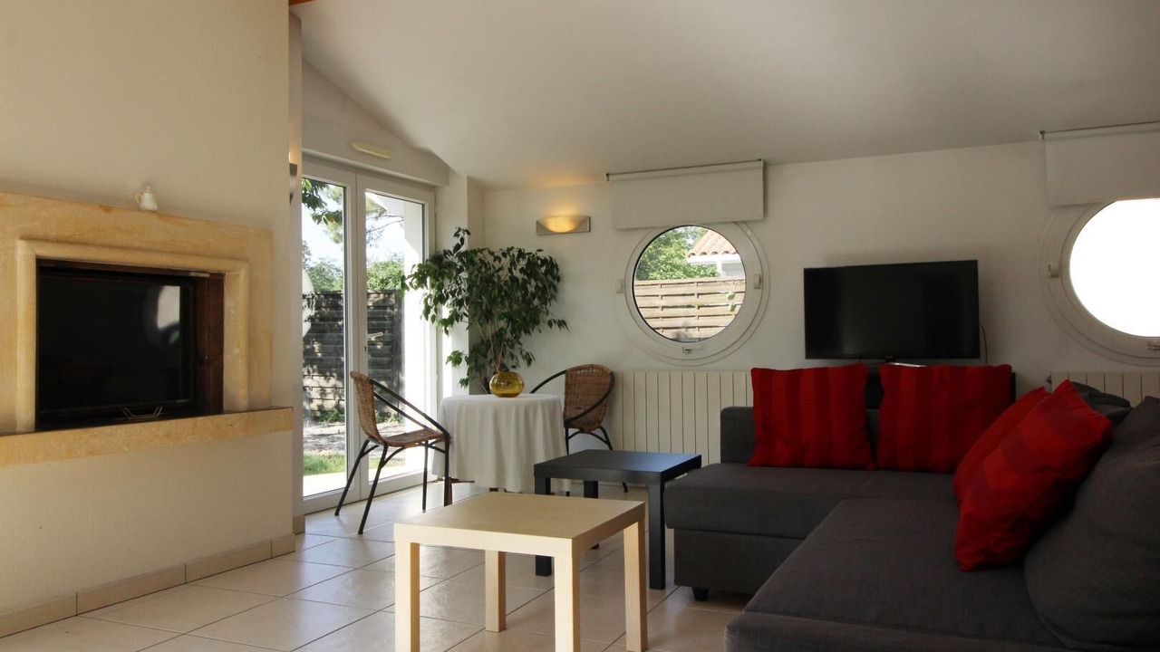 Photo of Livingroom in Avensan