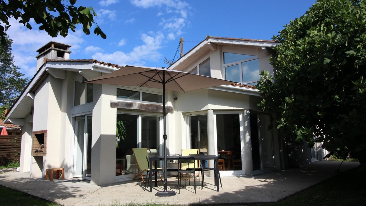 Photo of Outdoor in Avensan
