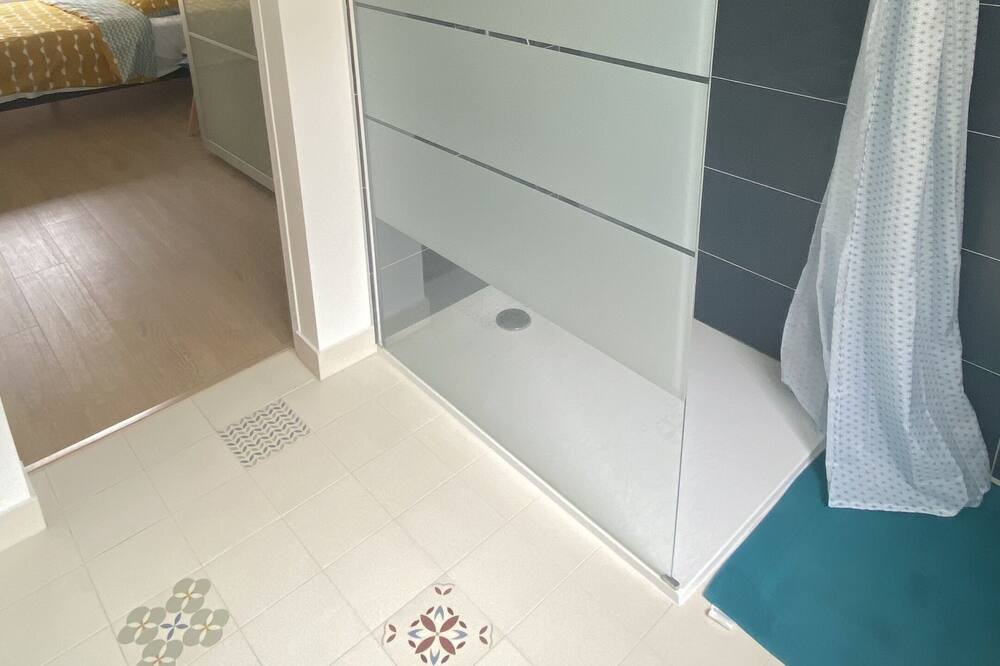 Photo of Bathroom in Corsept