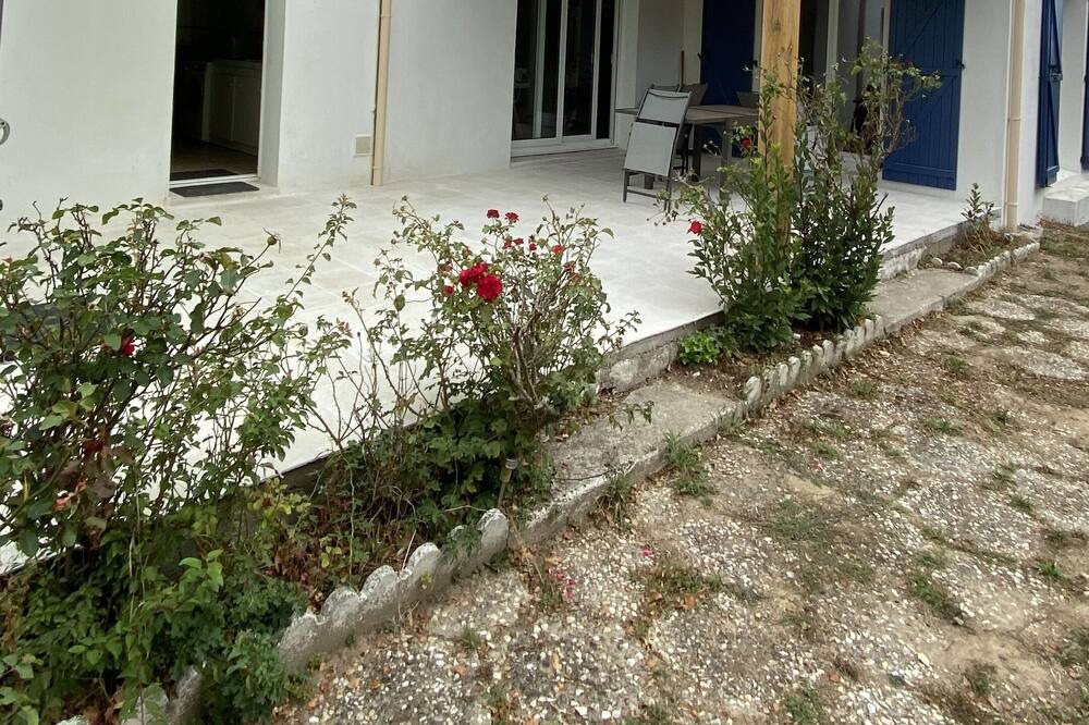 Photo of Outdoor in Corsept