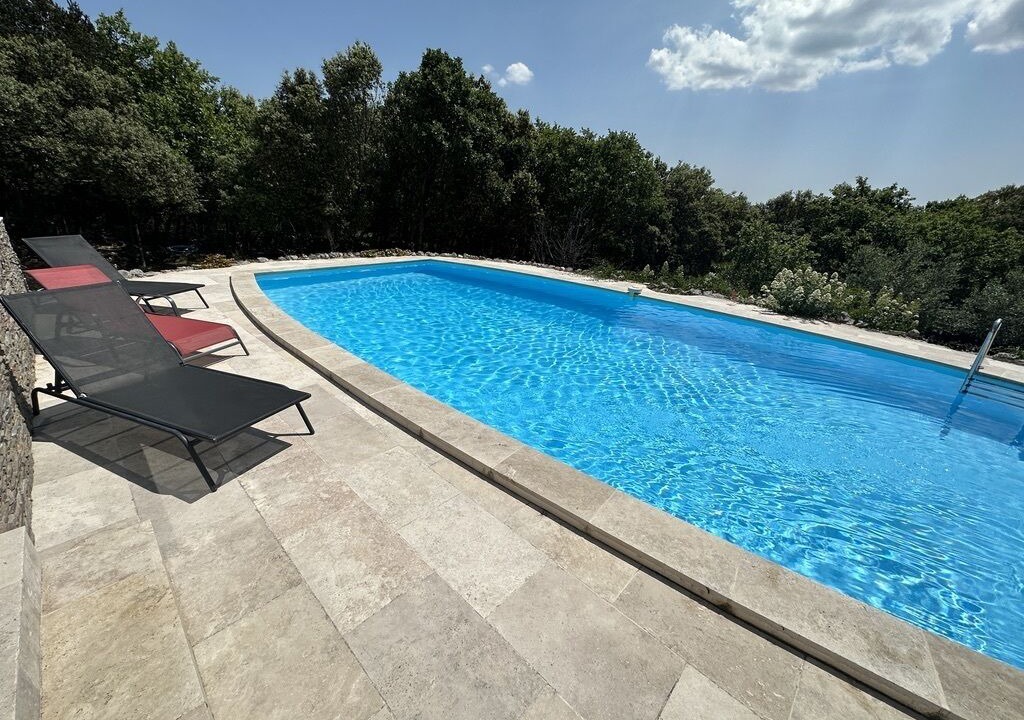 Photo of Outdoor in Saint-Martin-de-Londres
