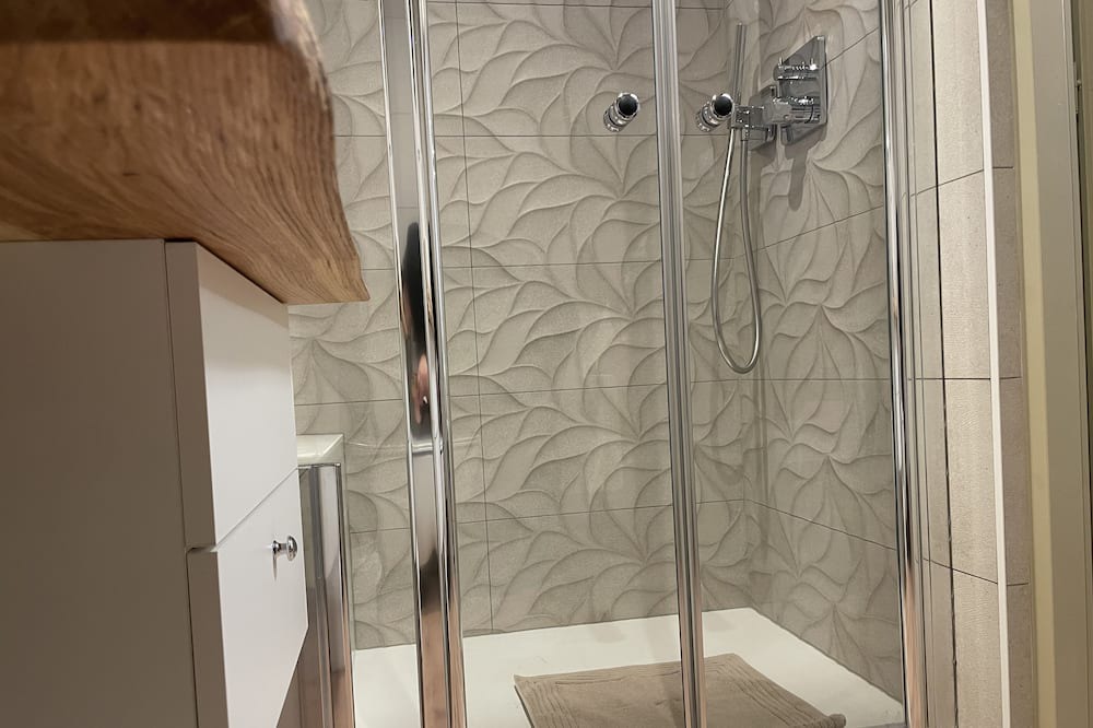 Photo of Bathroom in Hoffen