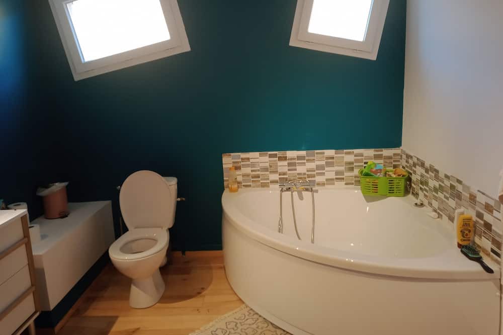 Photo of Bathroom in Brenac