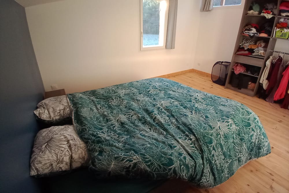 Photo of Bedroom in Brenac