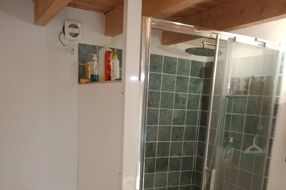 Photo of Bathroom in Brenac