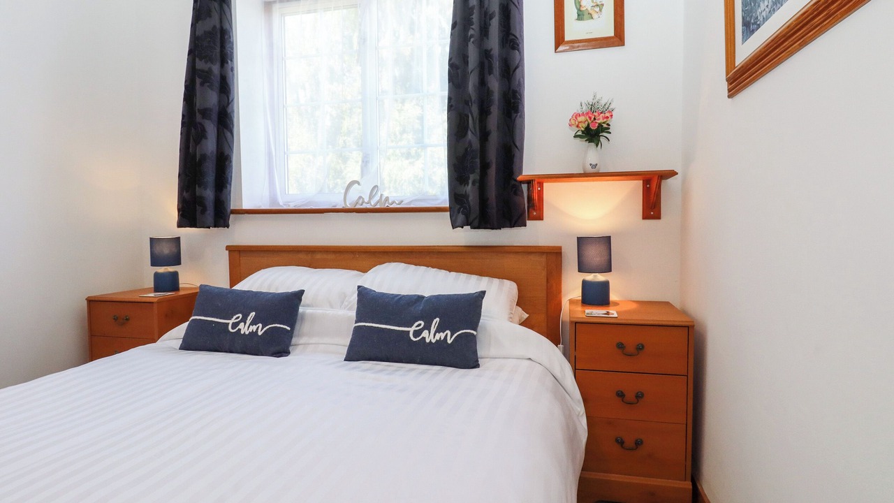 Photo of Others in Graveney