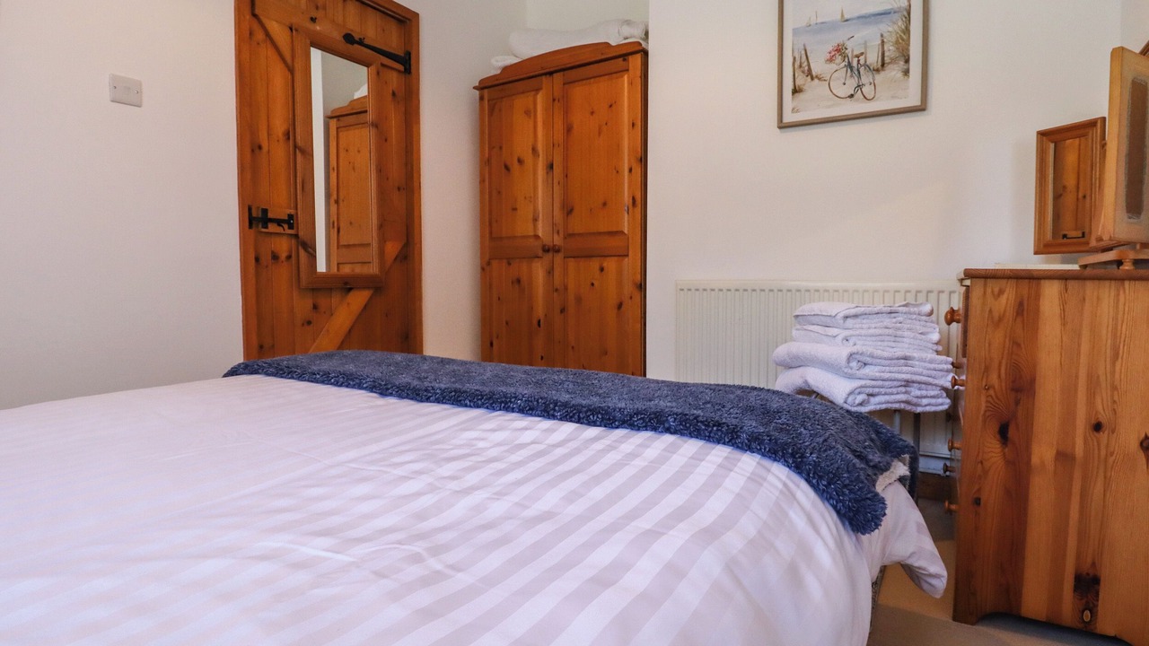 Photo of Others in Graveney