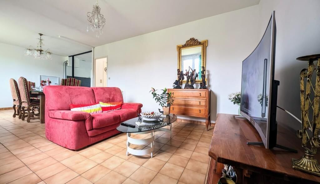 Photo of Others in Saint-Hilaire-le-Chatel